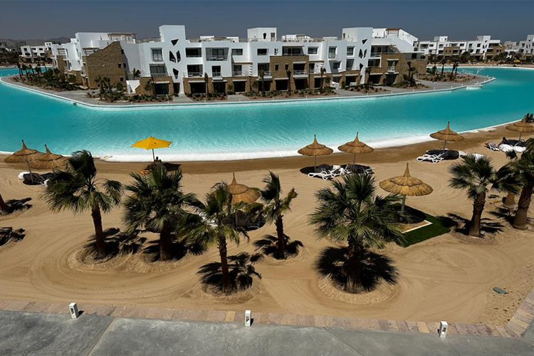 Immediate delivery 3 BR Apartment with Lagoon view - 31